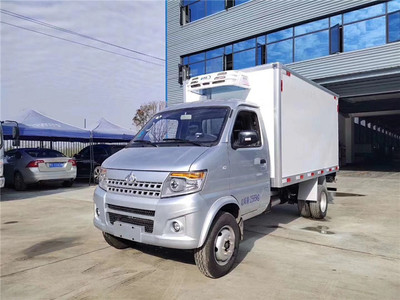 程力十八分公司 國(guó)六長(zhǎng)安神騏T20冷藏車(chē)，城市冷鏈運(yùn)輸?shù)目煽炕锇? />
</span>
<span id=